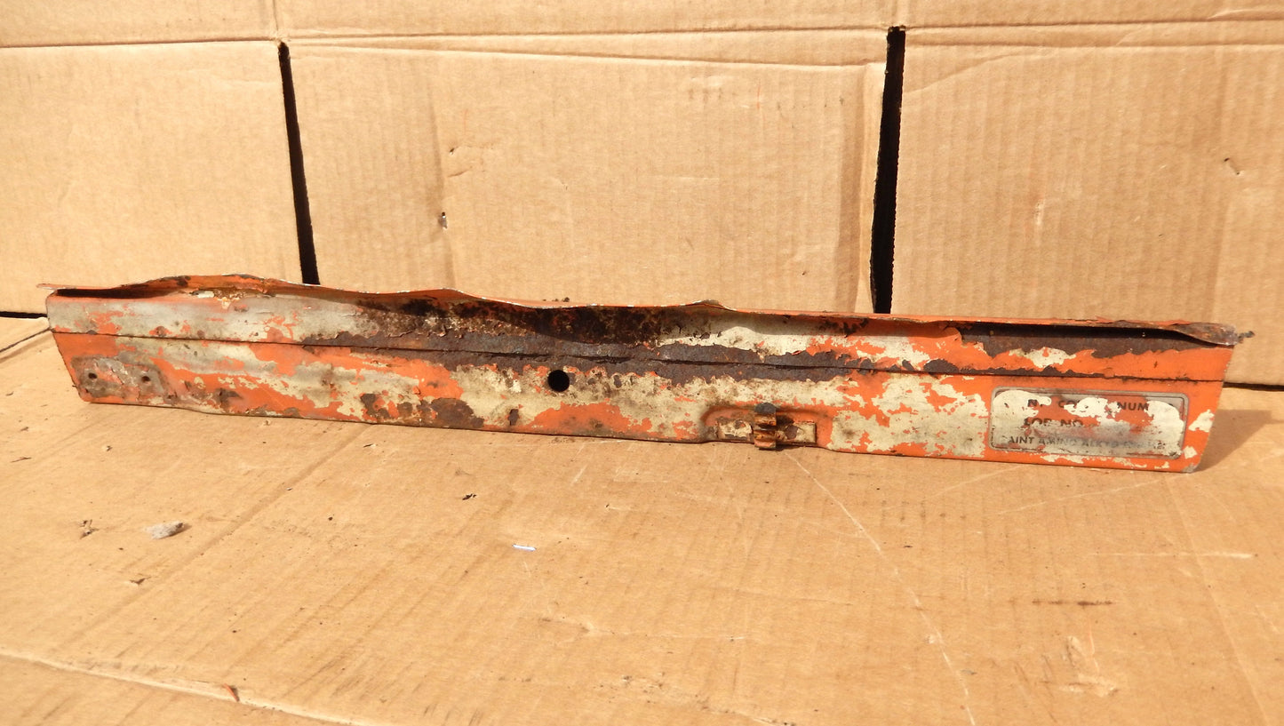 Datsun 240Z Front Top Central Body Cut