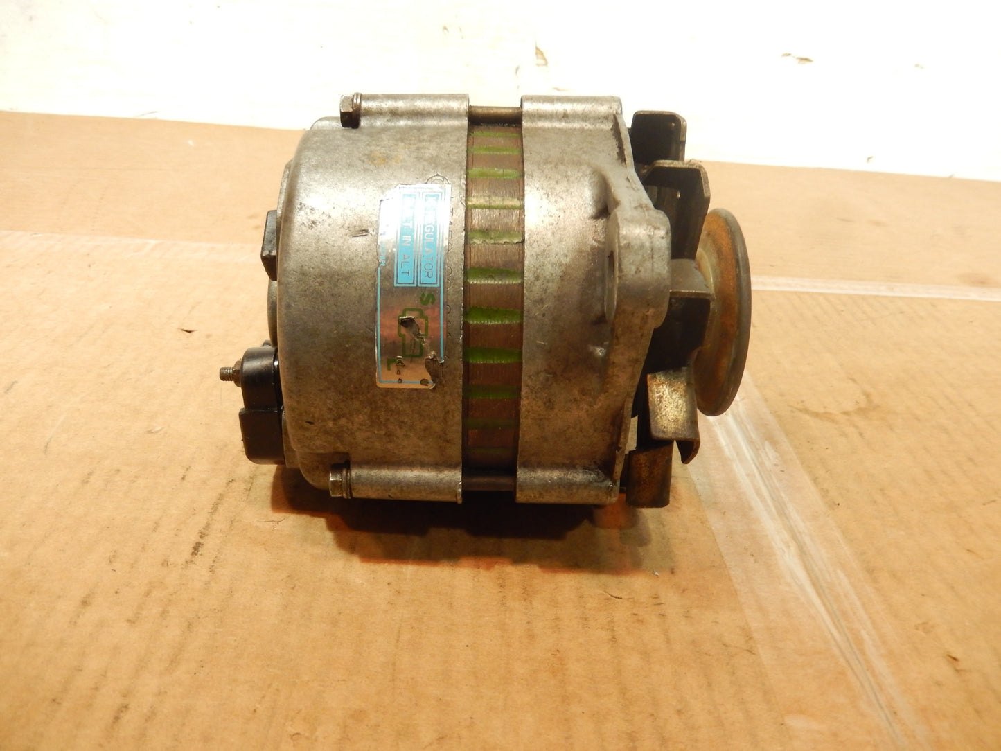 Datsun 280ZX OEM HITACHI Alternator