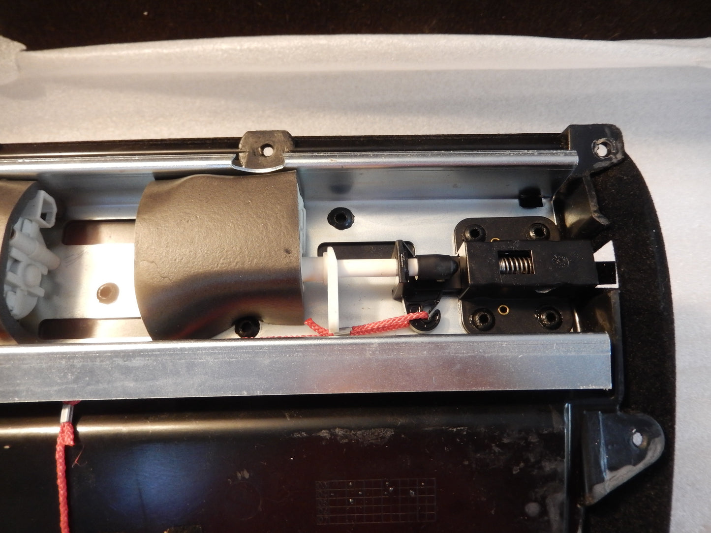 Maserati Quattroporte Glove Box Liner and Lock Mechanism