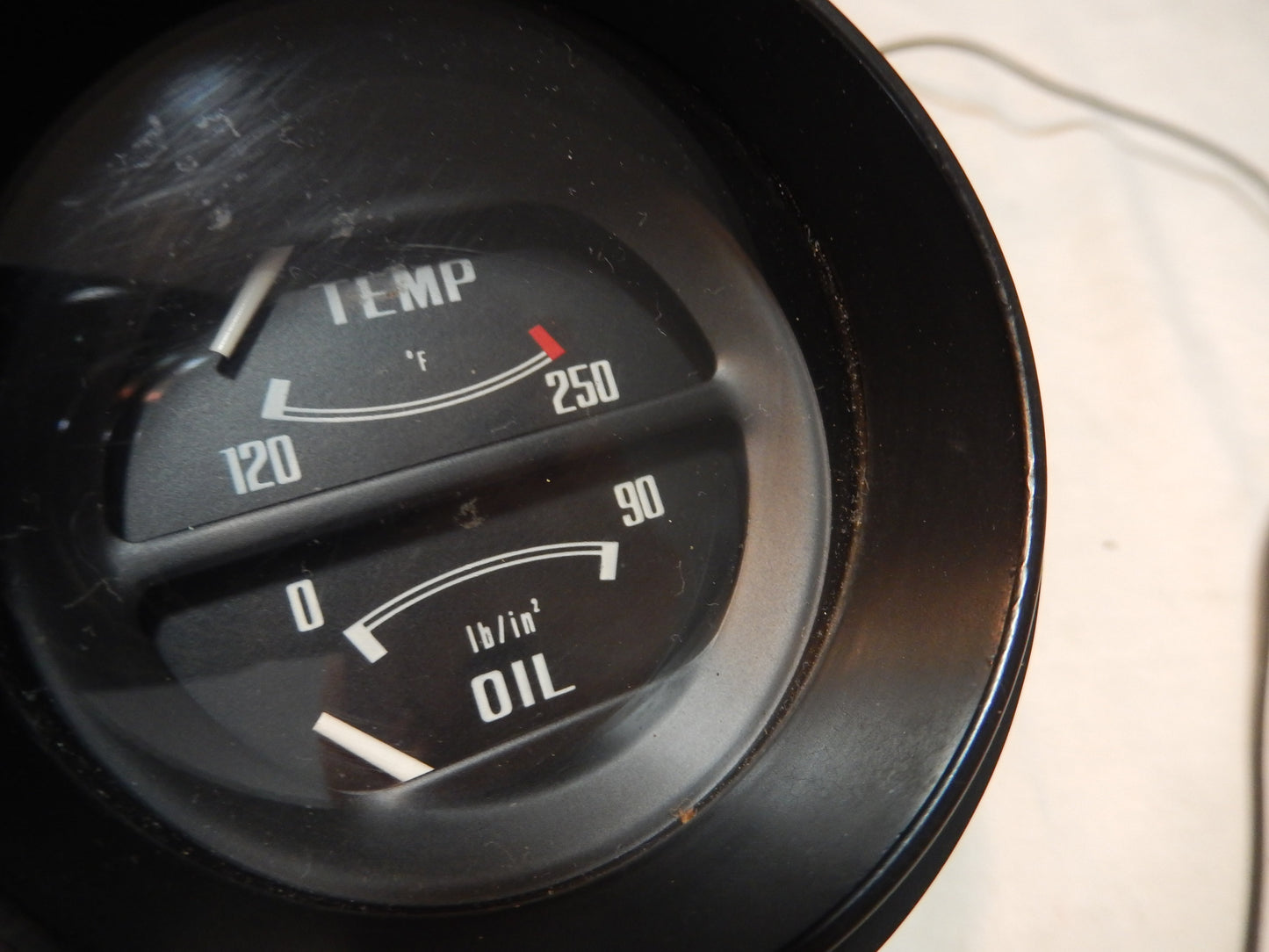 Datsun 260Z Temperature/Oil Press Gauge