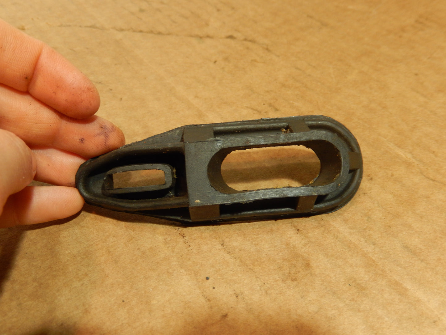 Datsun 240Z Passenger Side Brake Cylinder Parts