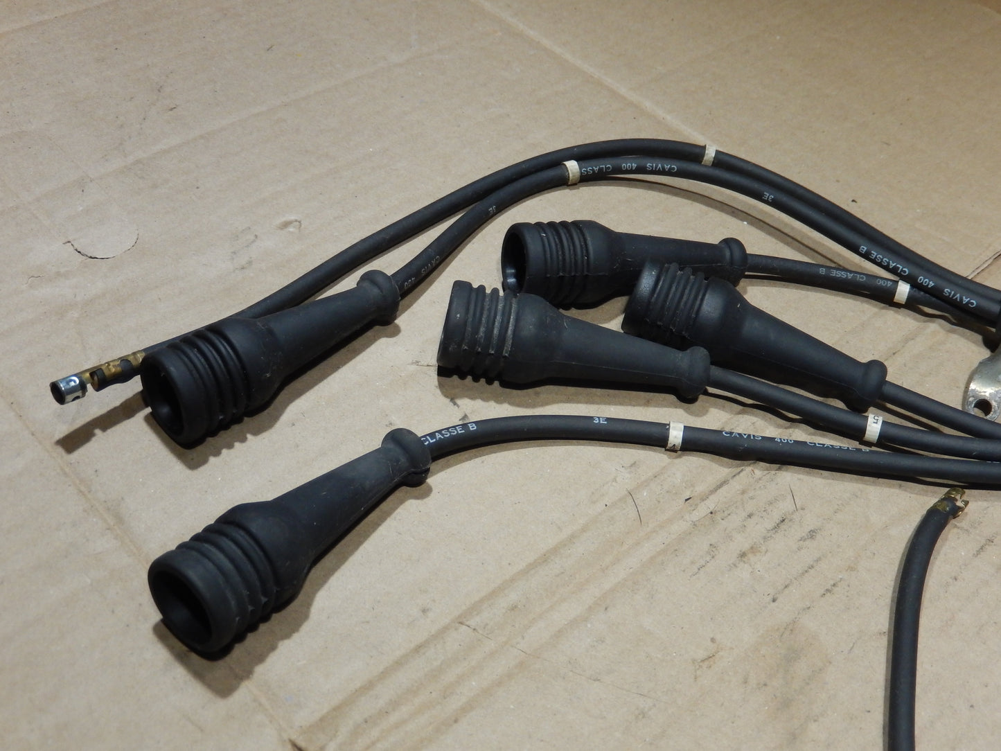Maserati Biturbo Distributor Cap and Cavis Wires