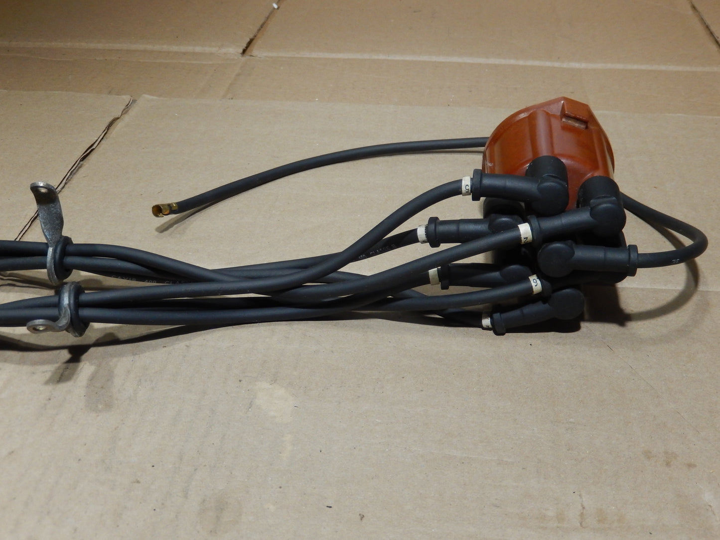 Maserati Biturbo Distributor Cap and Cavis Wires