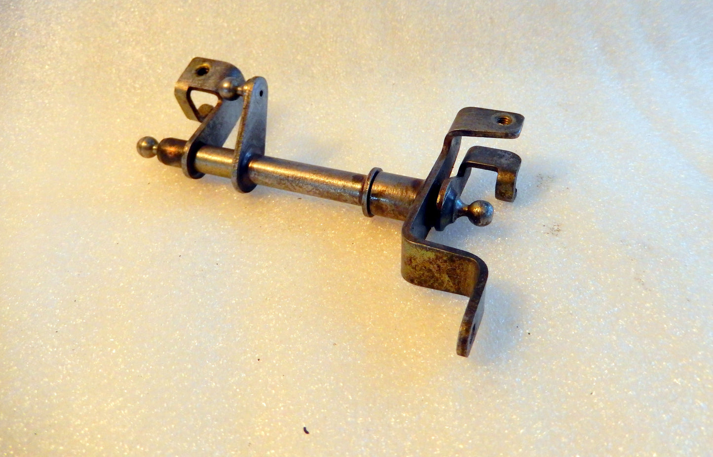 Datsun 240Z Throttle Mid Shaft