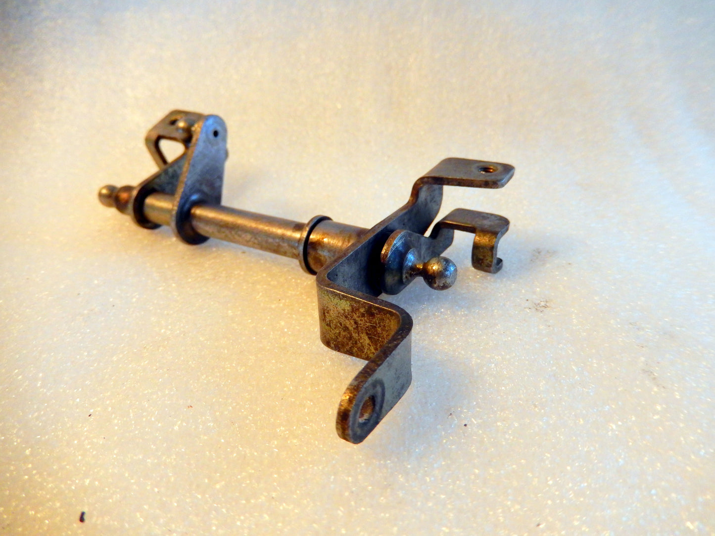 Datsun 240Z Throttle Mid Shaft
