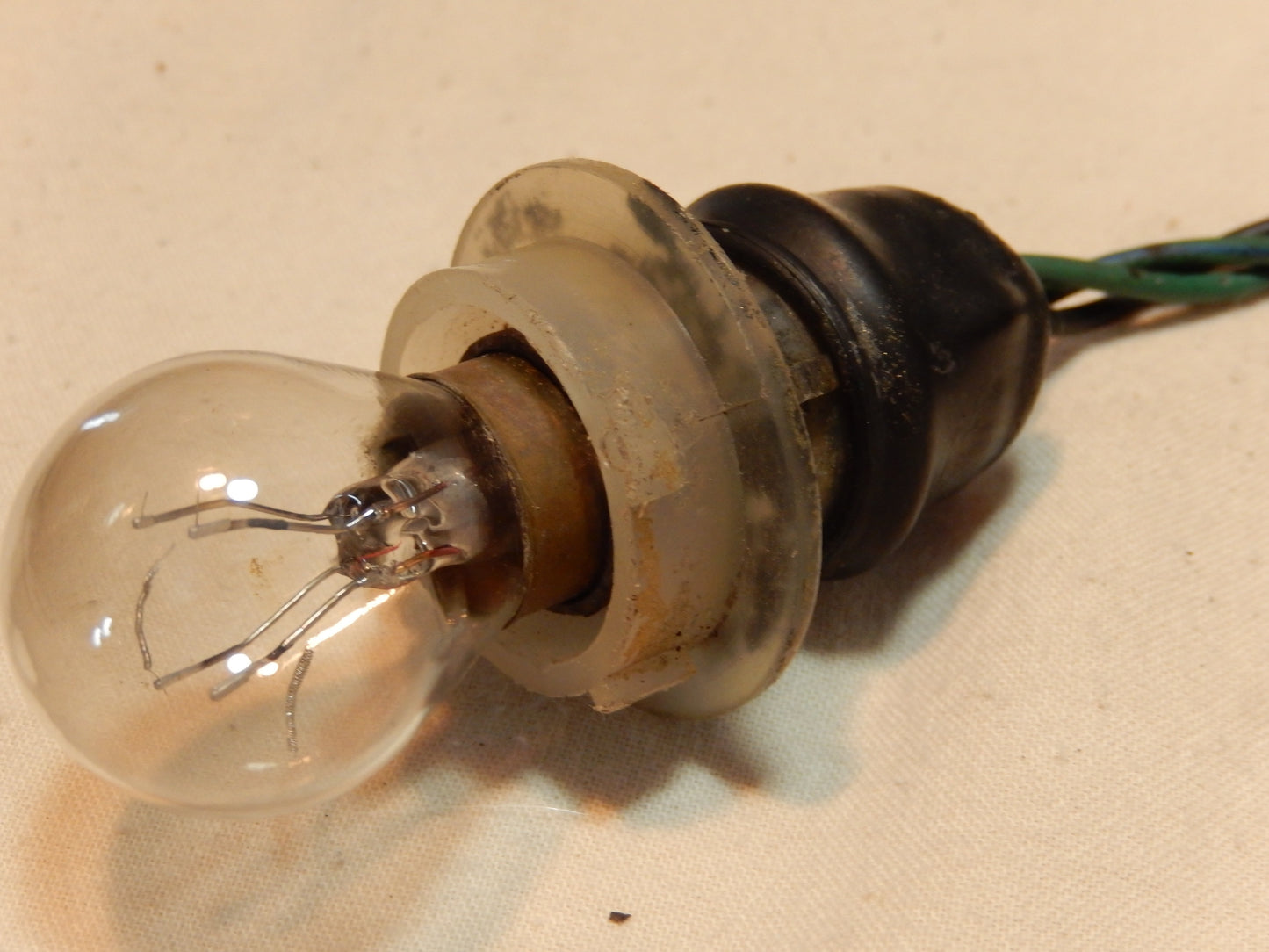 Datsun 240Z Front Turn Signal Bulb and Harness