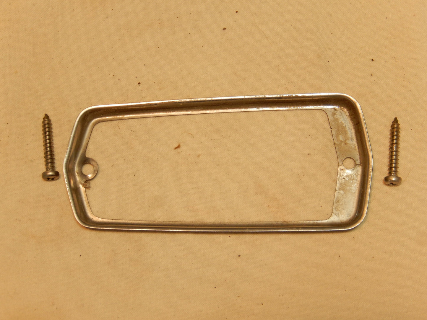 Datsun 240Z Front/Rear Side Surround Trim