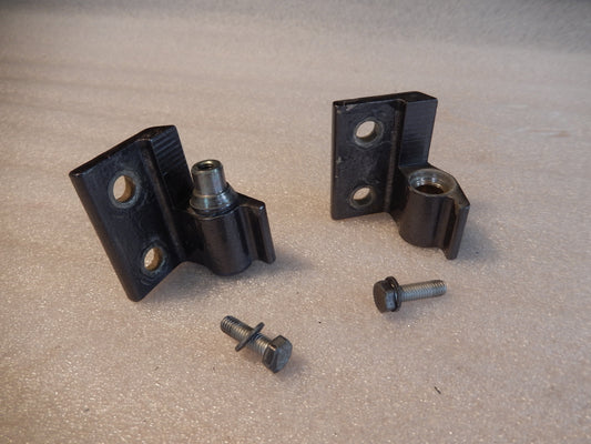 Maserati Quattroporte Rear Passenger Door Hinge Set