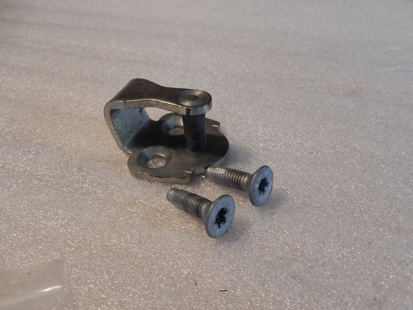 Maserati Quattroporte Door Lock Catch Bar