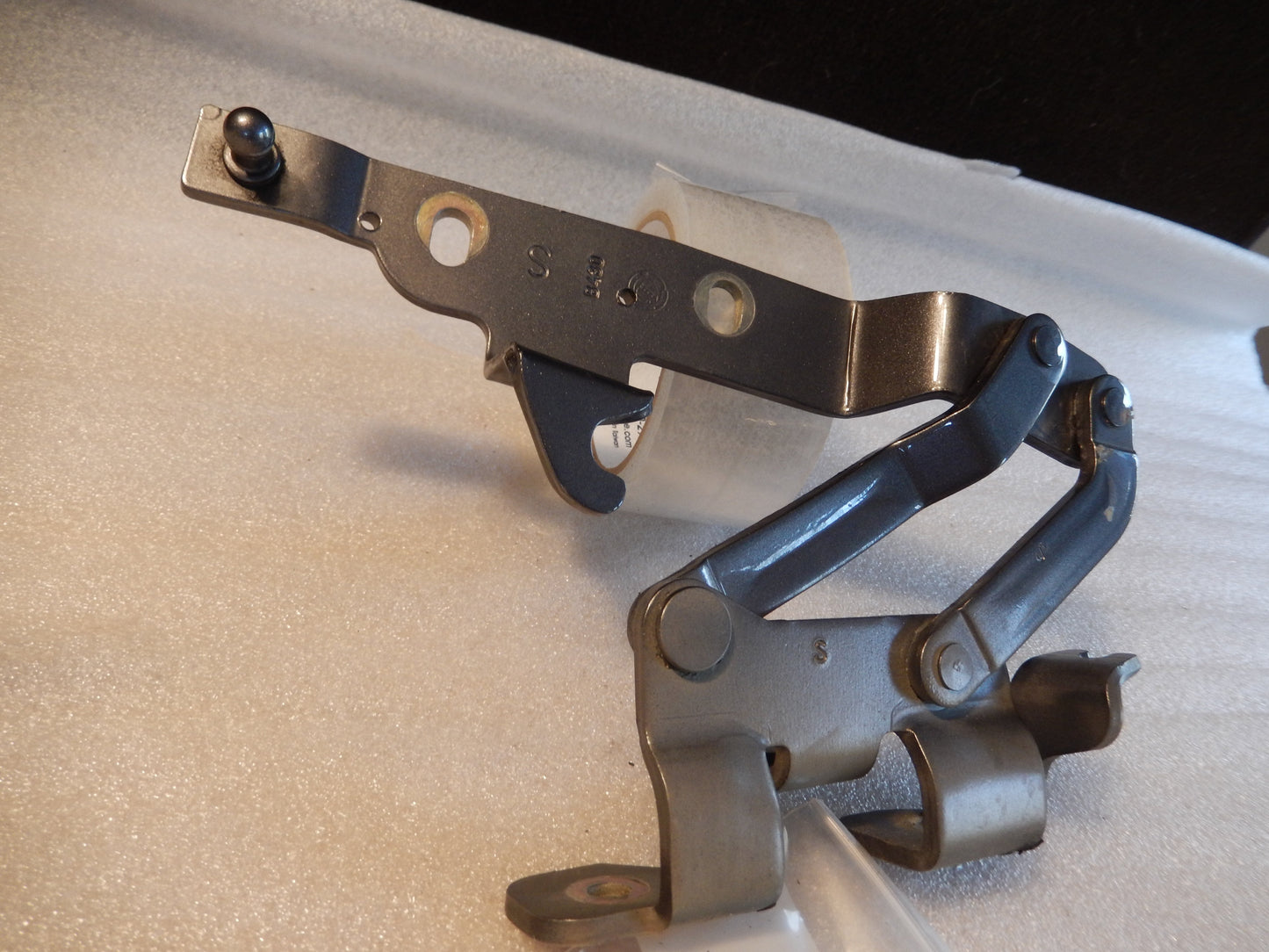 Maserati Quattroporte Drivers Side Hood Hinge