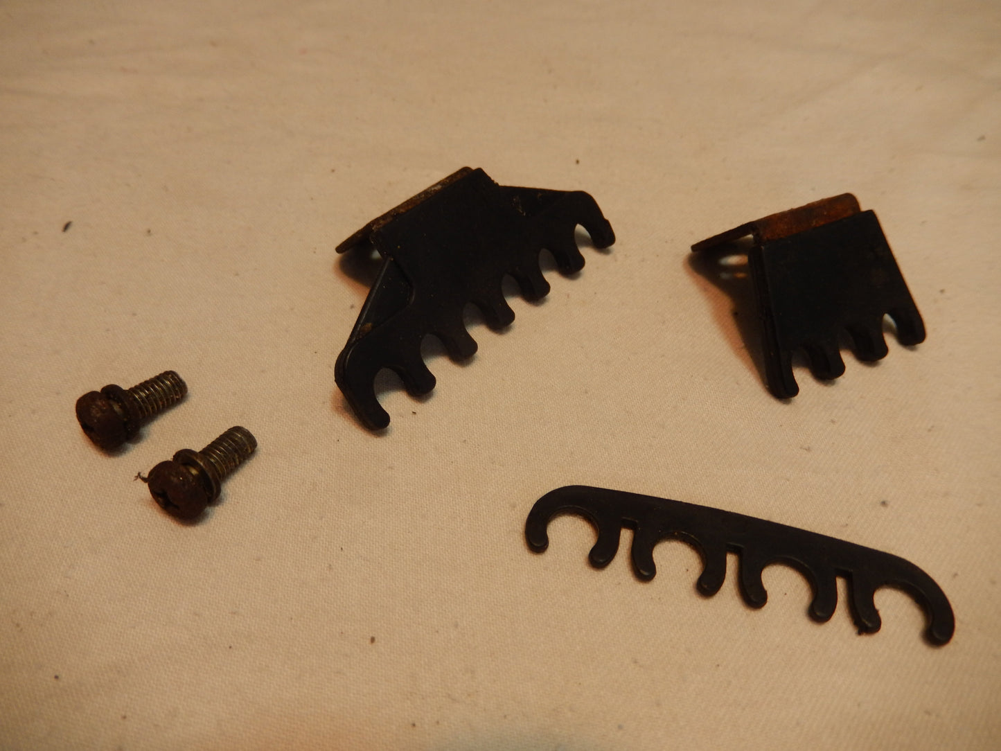 Datsun Ignition Wire Guides