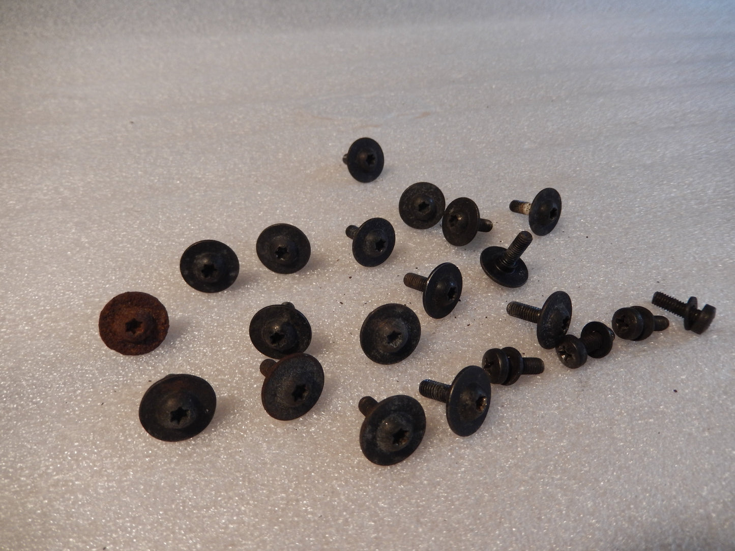 Maserati Quattroporte Front Bumper Fasteners Set