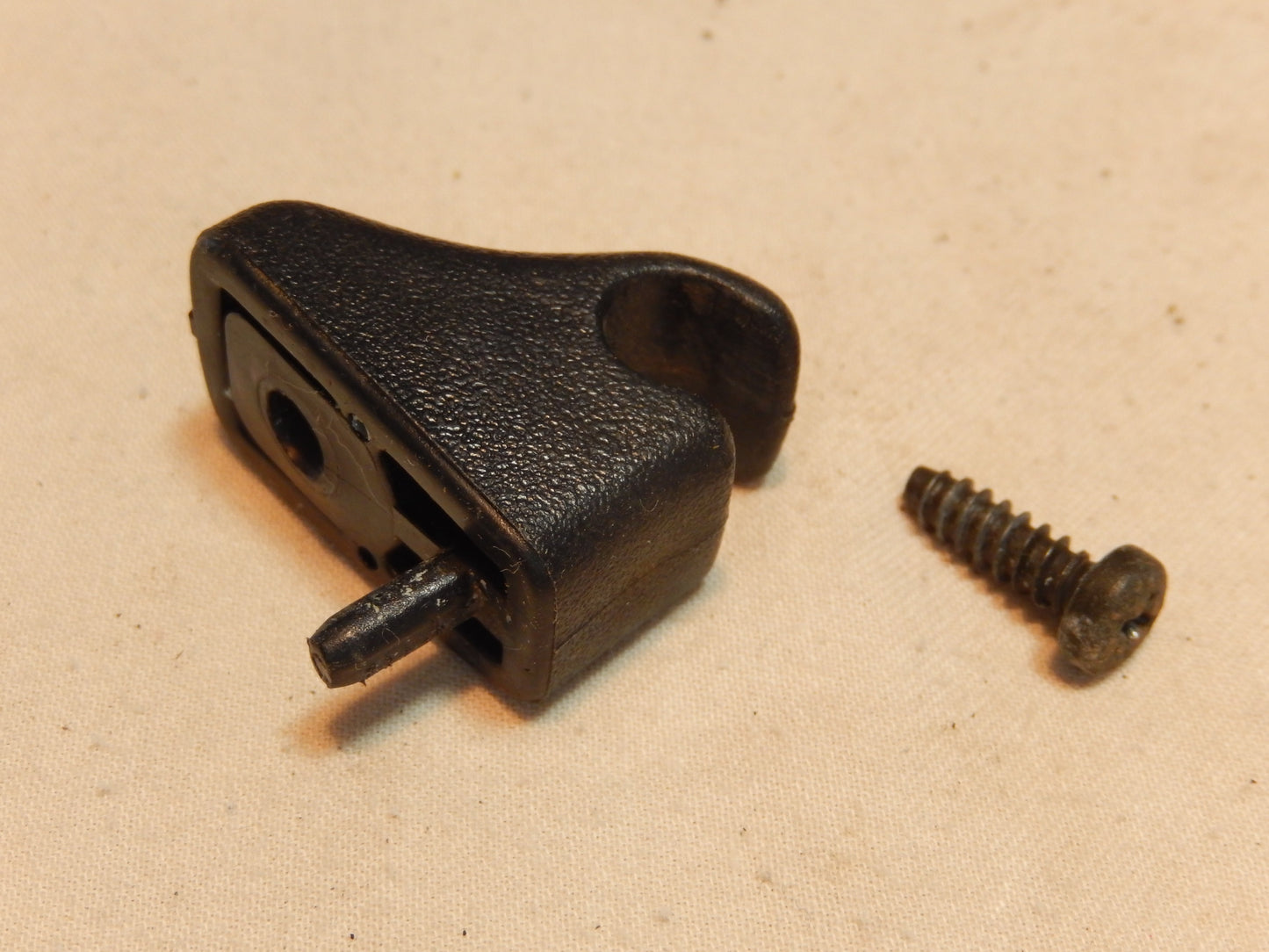 Datsun 240Z Sun Visor Clip