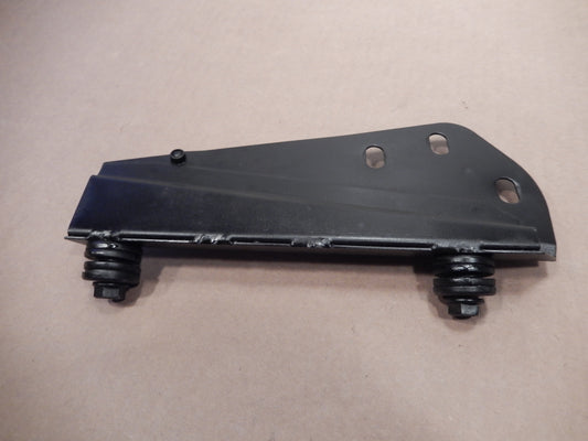 Maserati Quattroporte Engine Oil Tank Mount Bracket