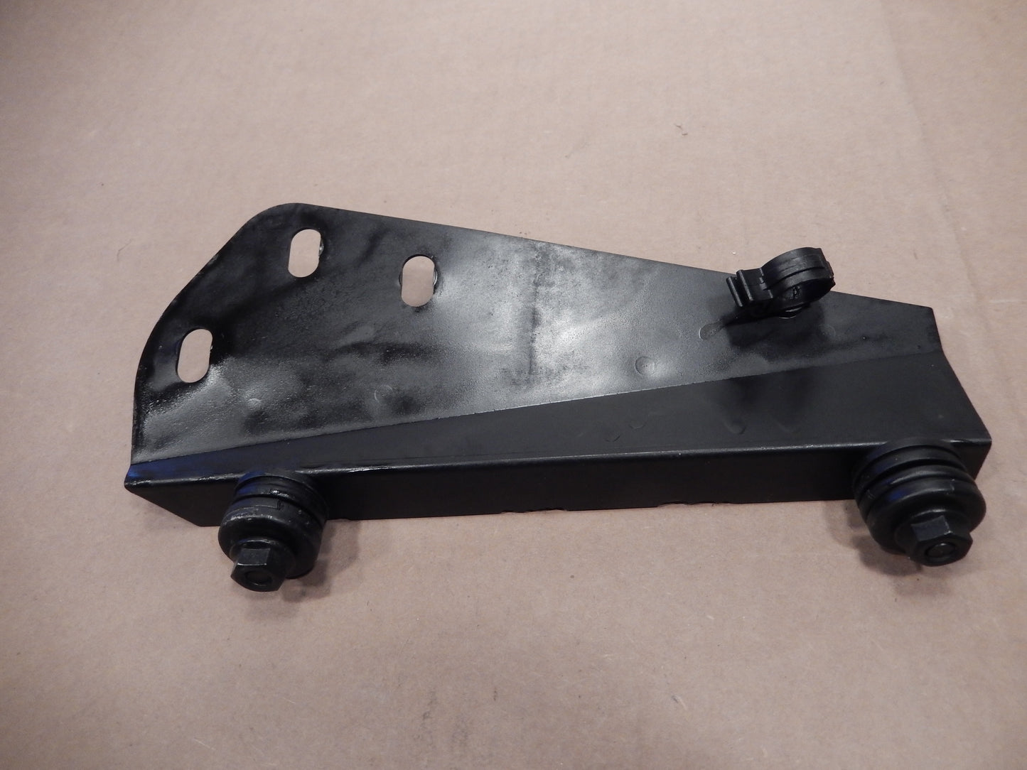 Maserati Quattroporte Engine Oil Tank Mount Bracket