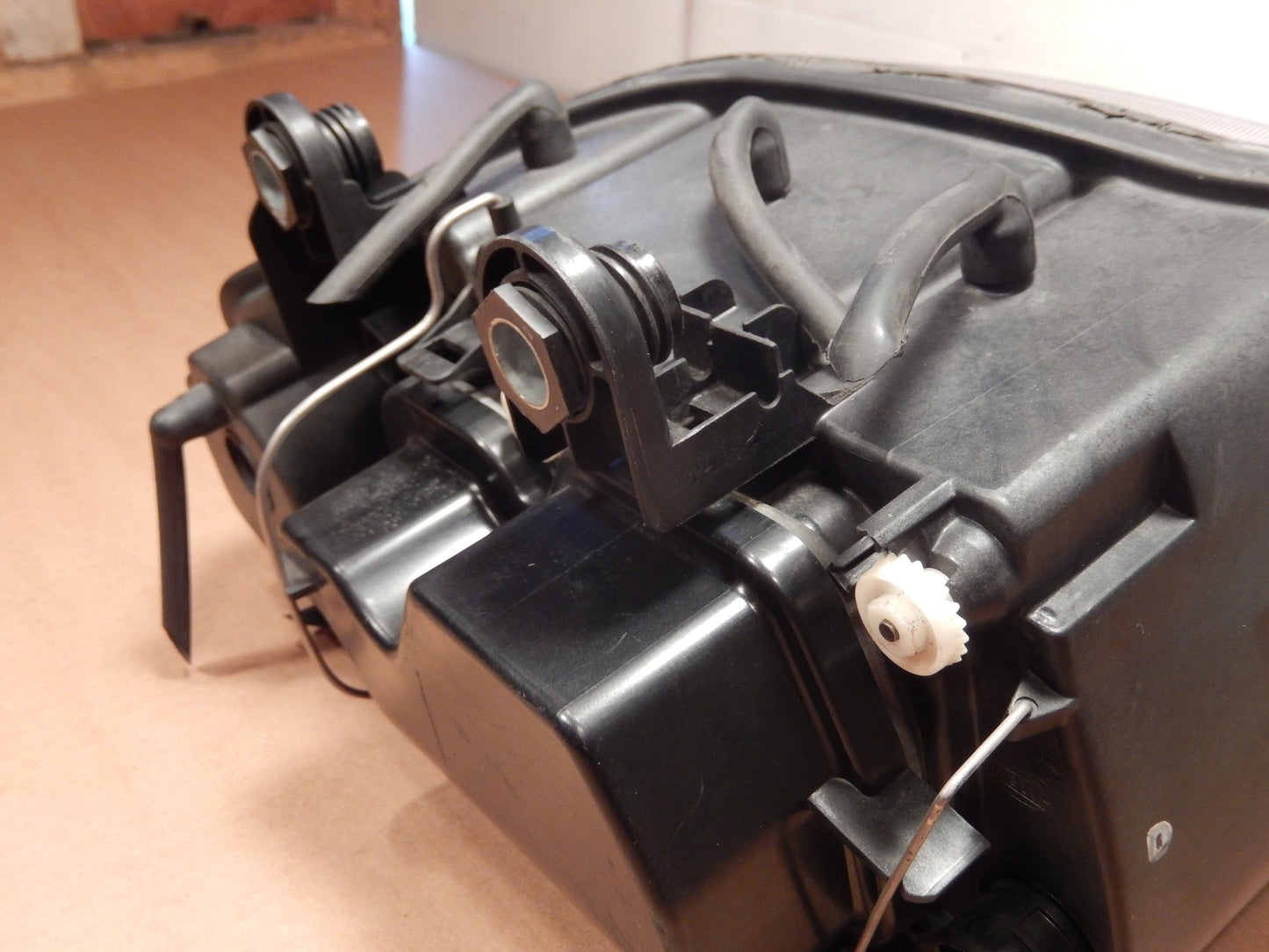 Maserati Quattroporte Drivers Side Head Light