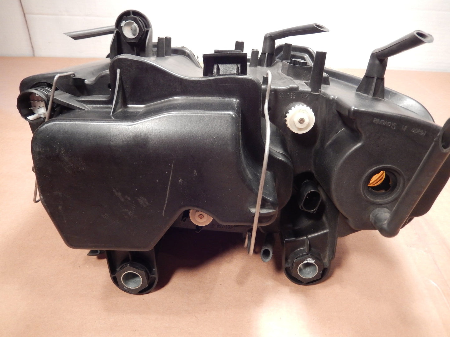 Maserati Quattroporte Drivers Side Head Light