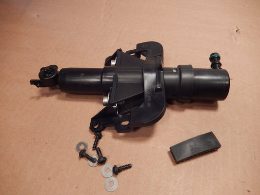 Maserati Quattroporte M-139 05-08 Left Hand Head Light Washer