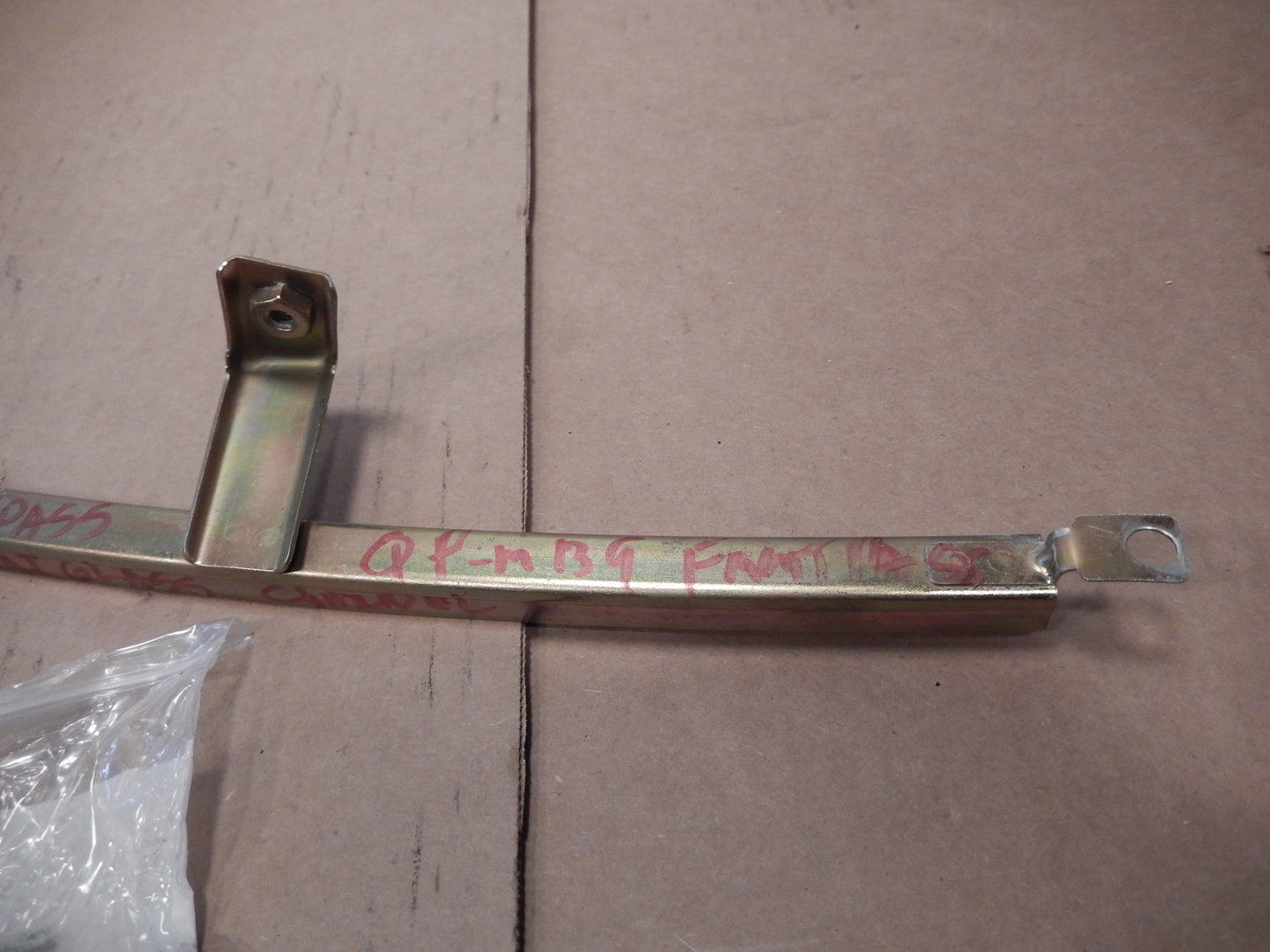 Maserati Quattroporte Front Passengers Door Glass Channel Guide