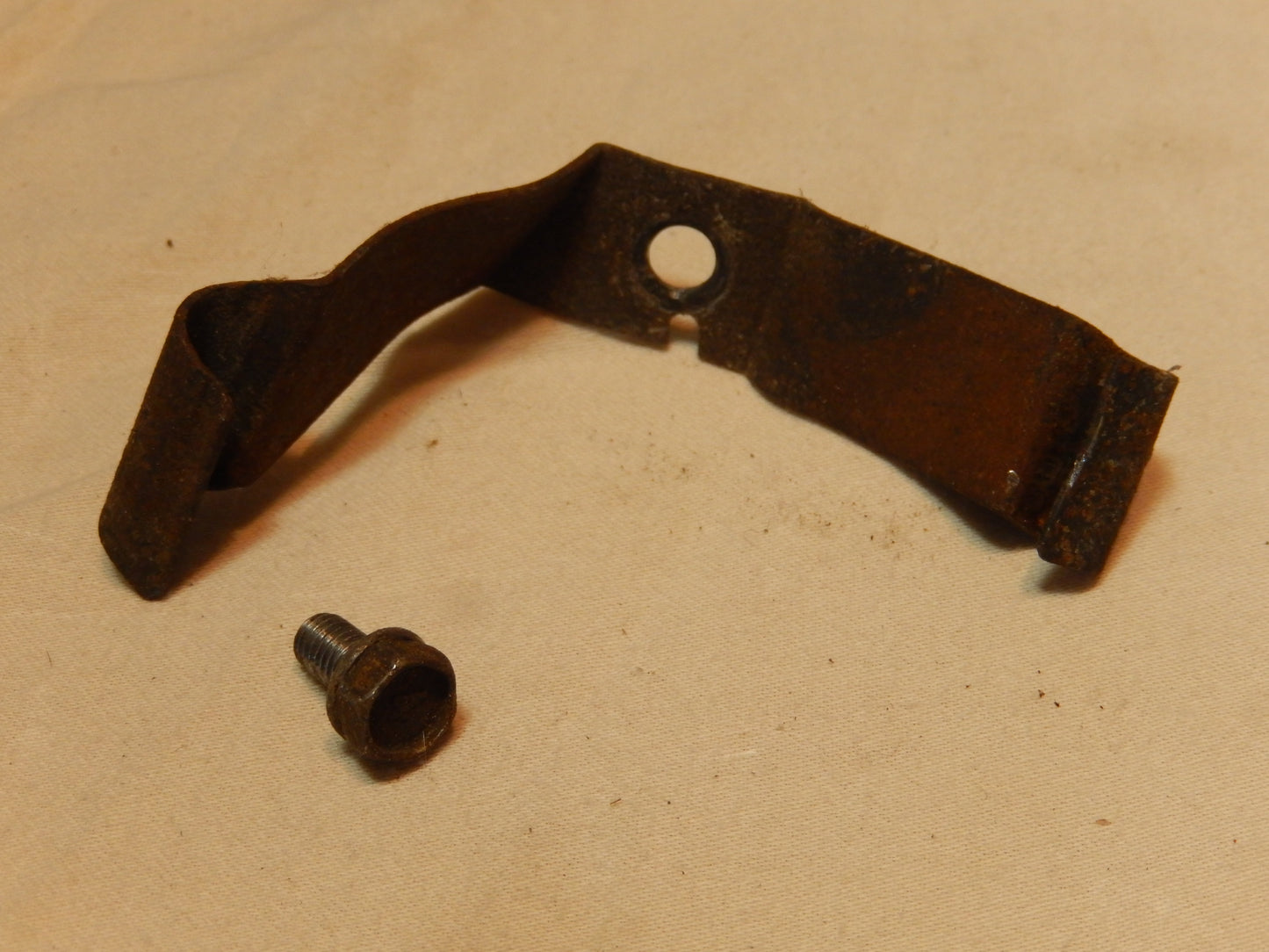 Datsun 240Z Choke Cable Guide