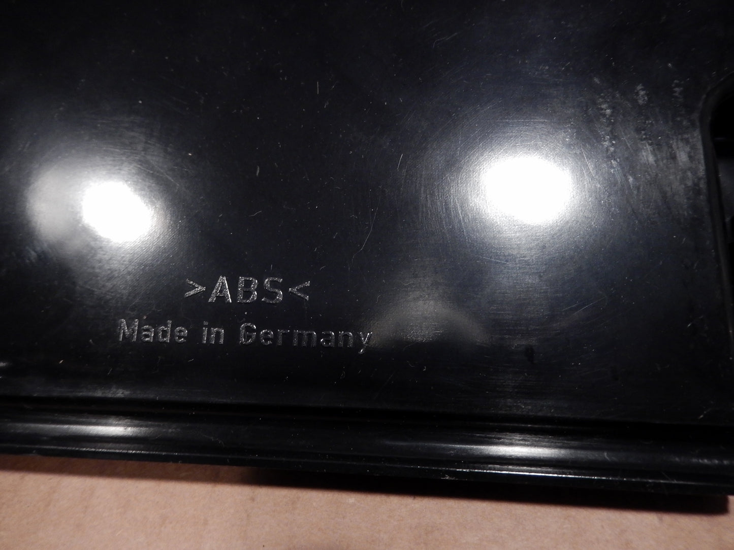 Maserati Quattroporte Front Passenger's Floor Base Speaker Box and Amp