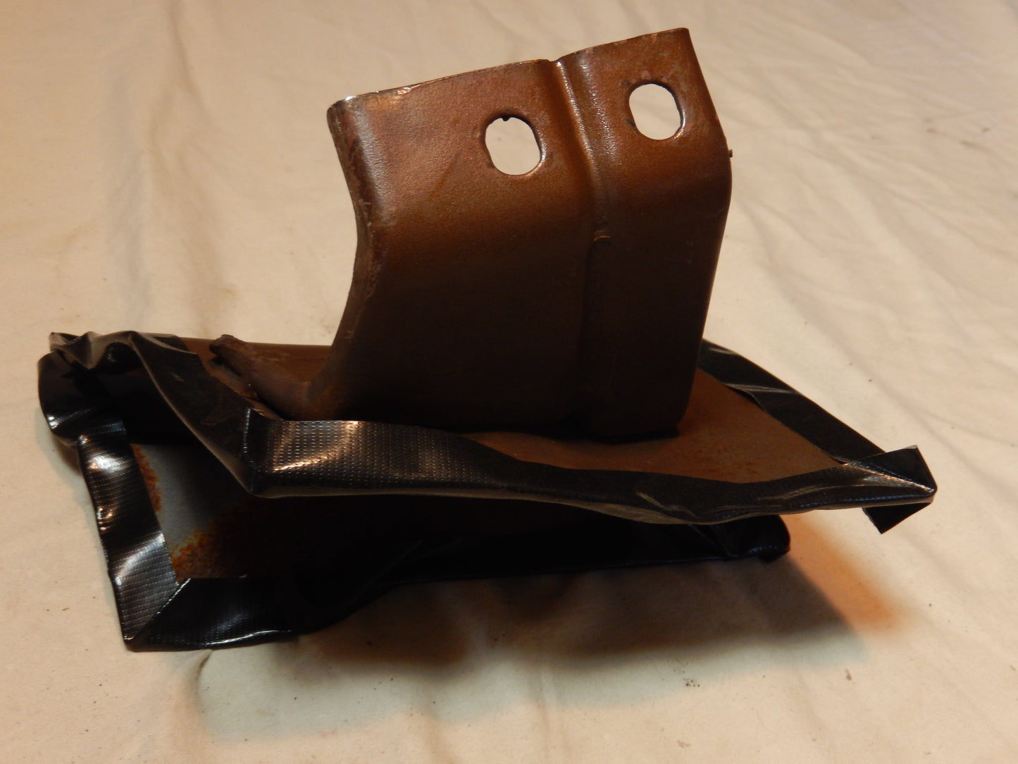 Datsun 240Z Interior Dashboard Steering Shaft Mount Bracket Body-Cut