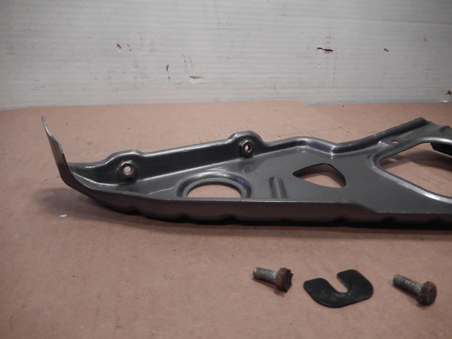 Maserati Quattroporte Front Passengers Side Head Light Base Plate