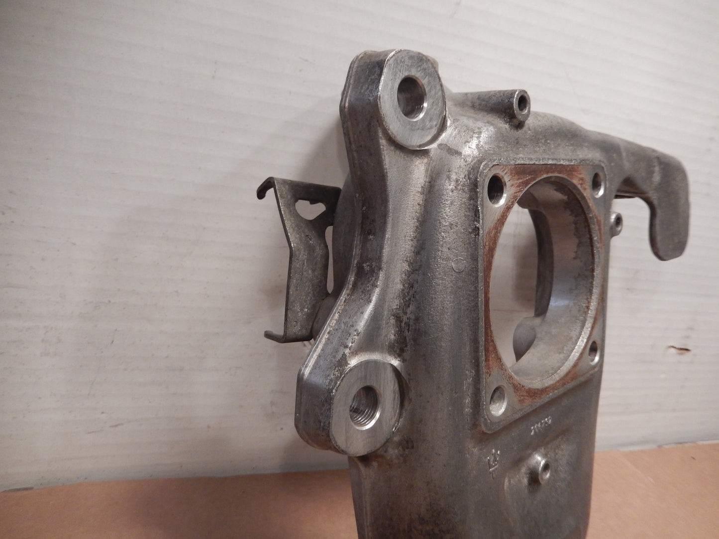 Maserati Quattroporte Front Passengers Side Hub Knuckle