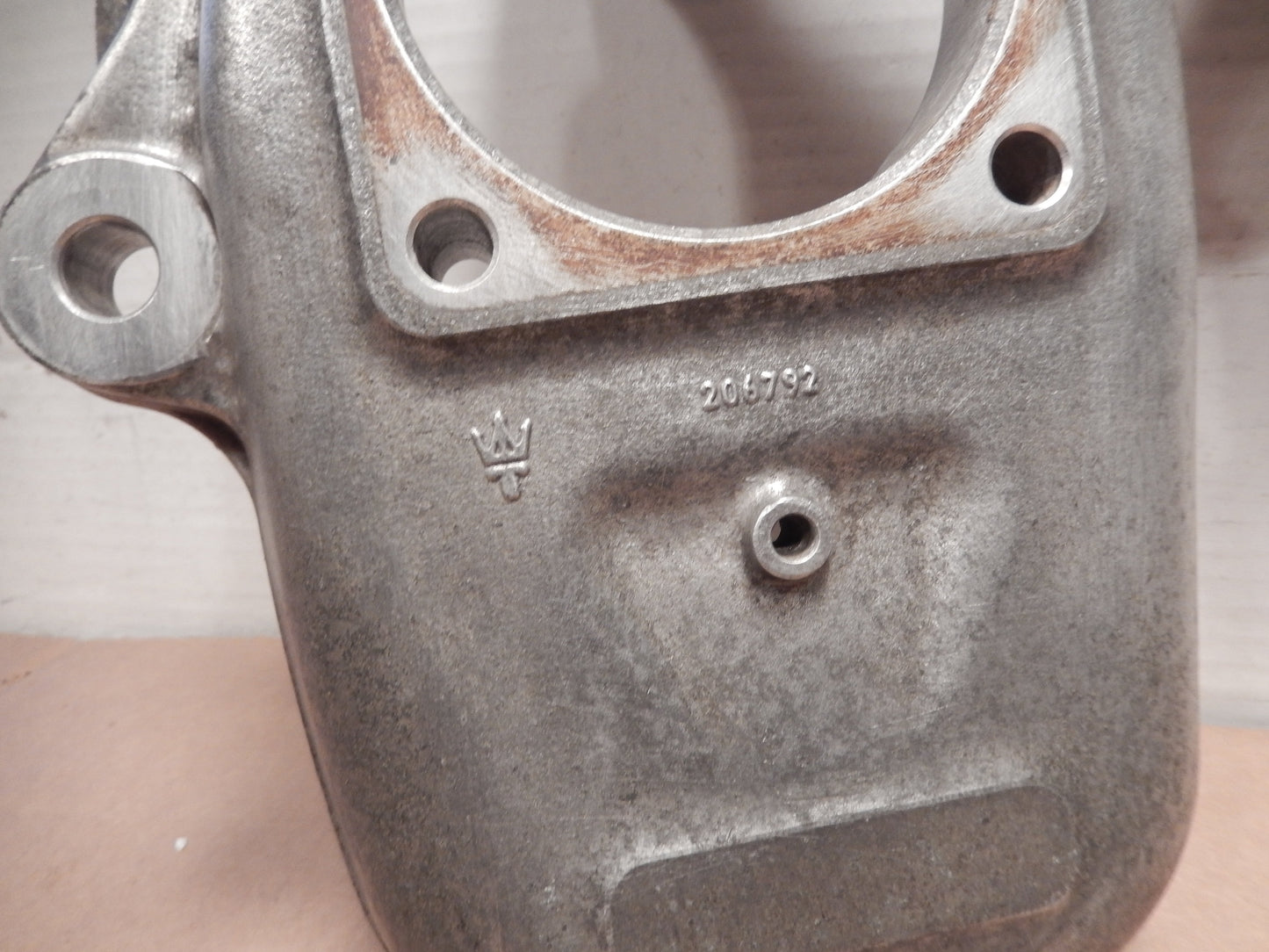 Maserati Quattroporte Front Passengers Side Hub Knuckle