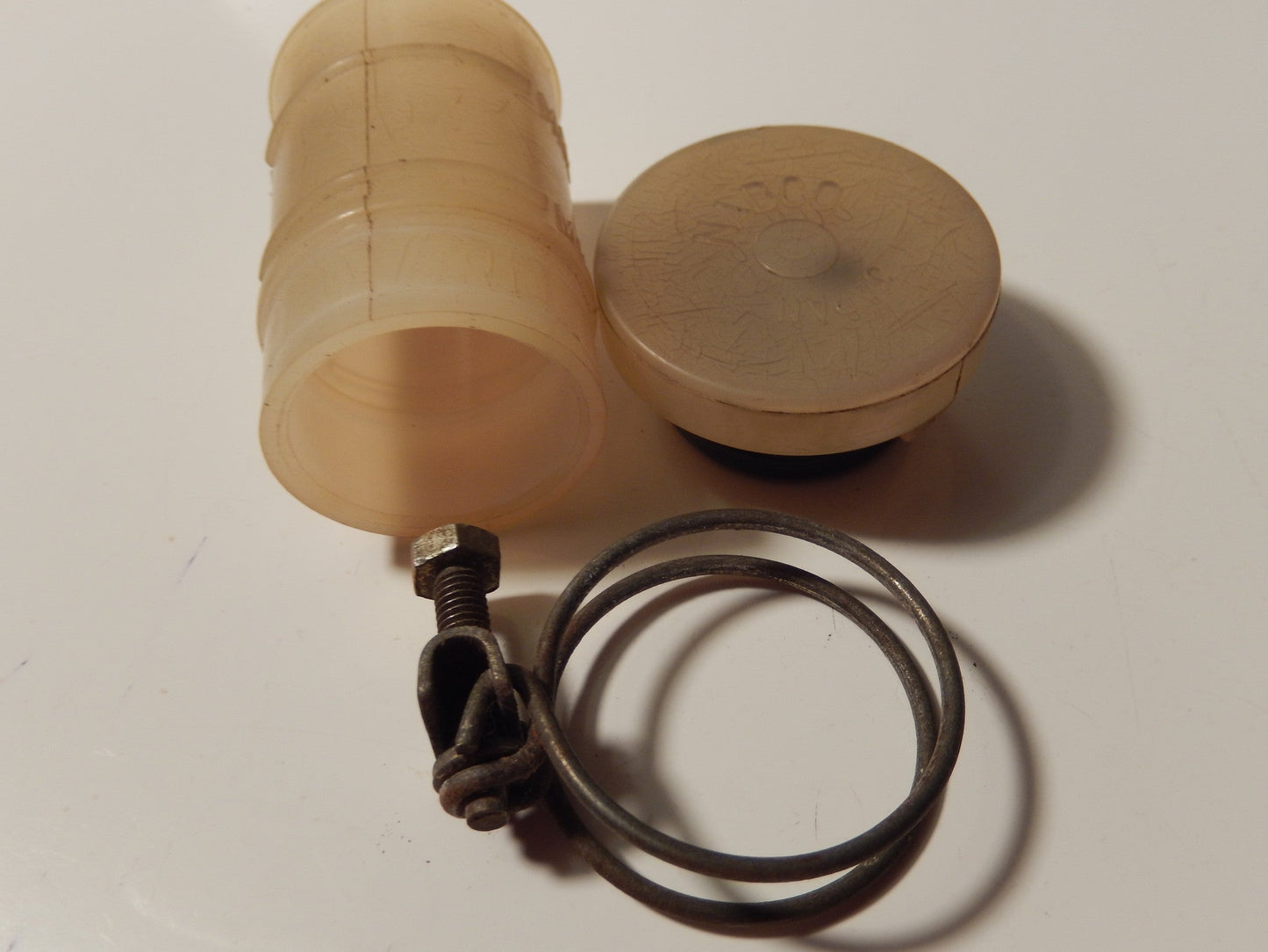 Datsun 240Z OEM Clutch Master Cylinder Bottle Assembly