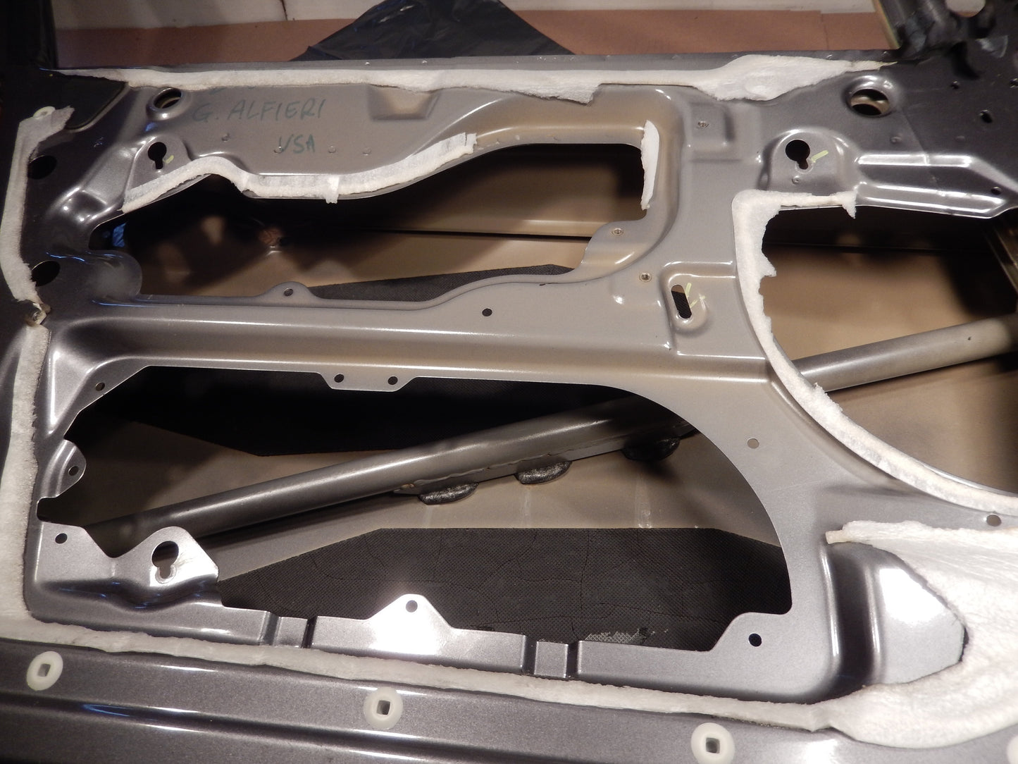 Maserati Quattroporte Front Driver's Side Door