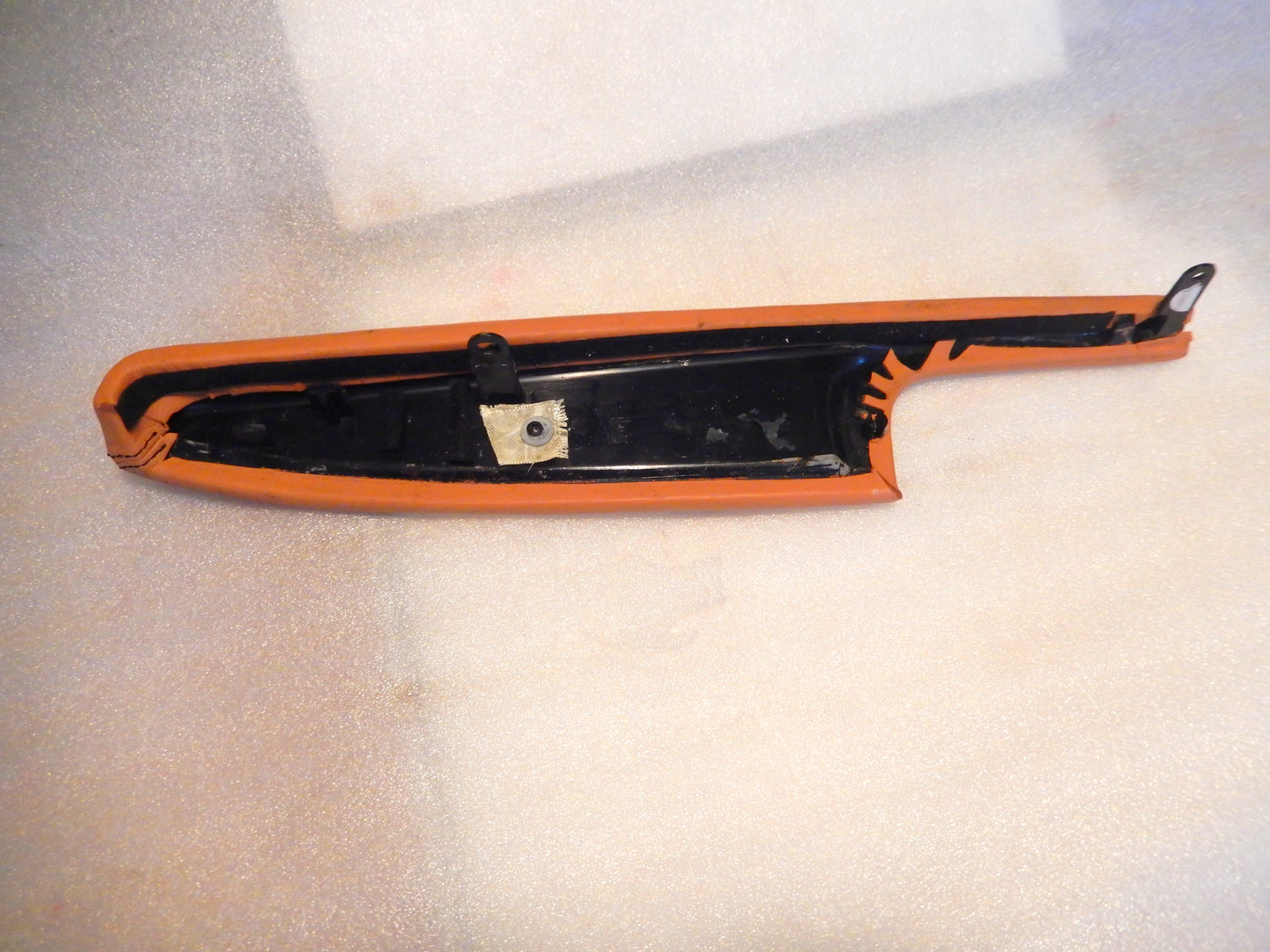 Maserati Quattroporte M139 Front Driver Interior Arm Rest