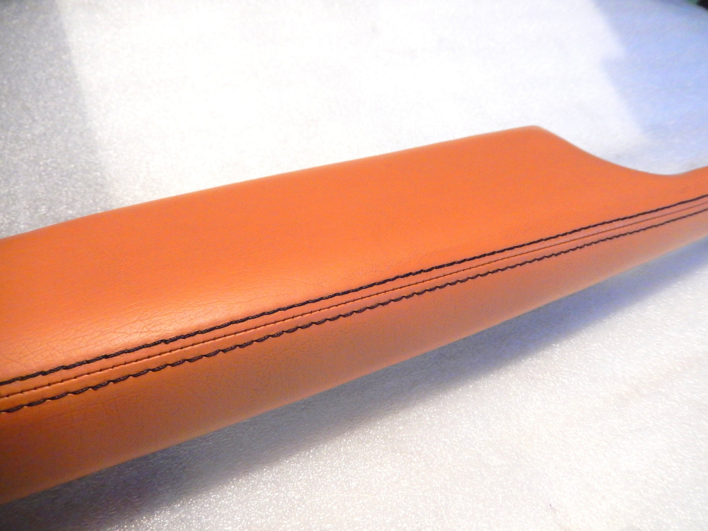Maserati Quattroporte M139 Front Driver Interior Arm Rest