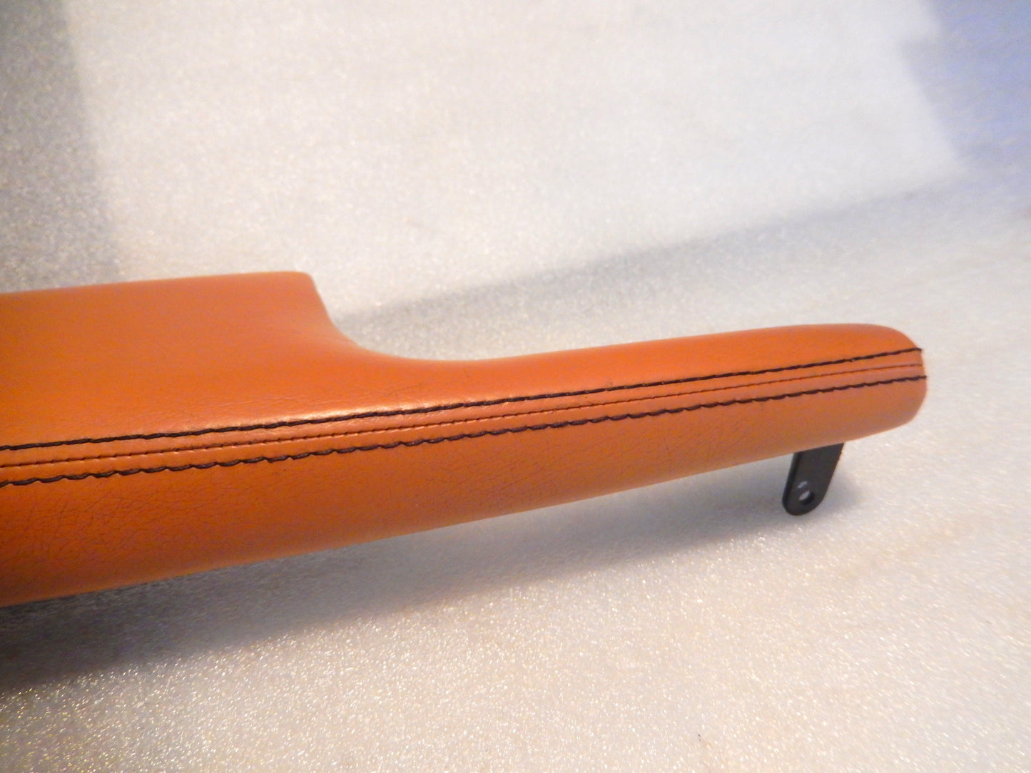 Maserati Quattroporte M139 Front Driver Interior Arm Rest