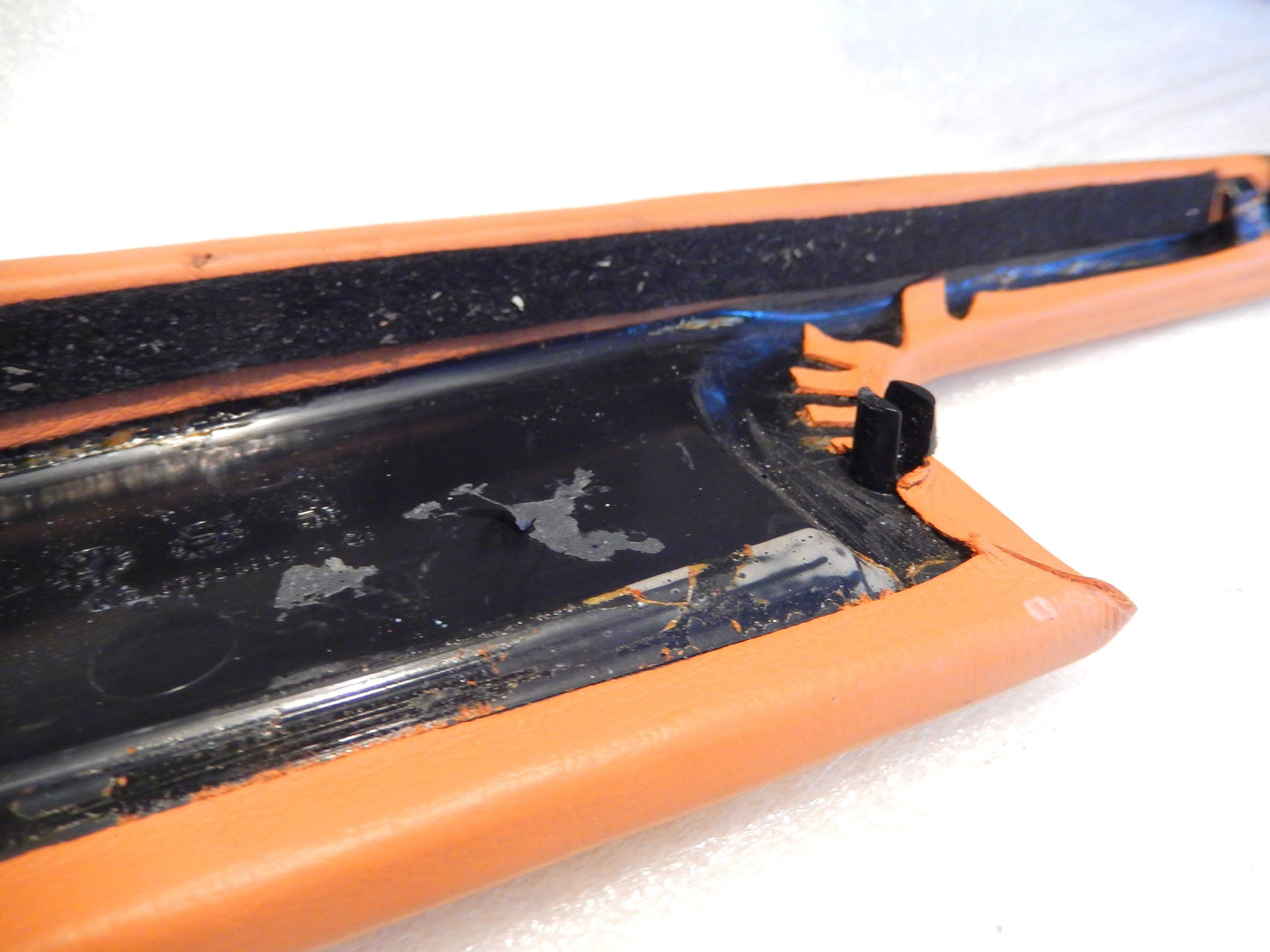 Maserati Quattroporte M139 Front Driver Interior Arm Rest