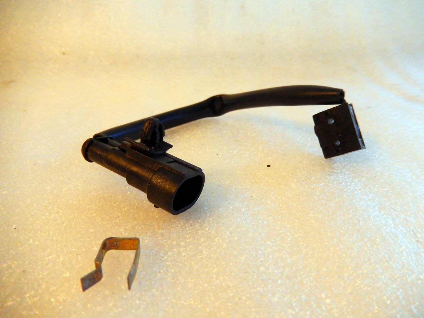 Maserati Quattroporte M139 Trunk "Unlocked" Warning Light Switch