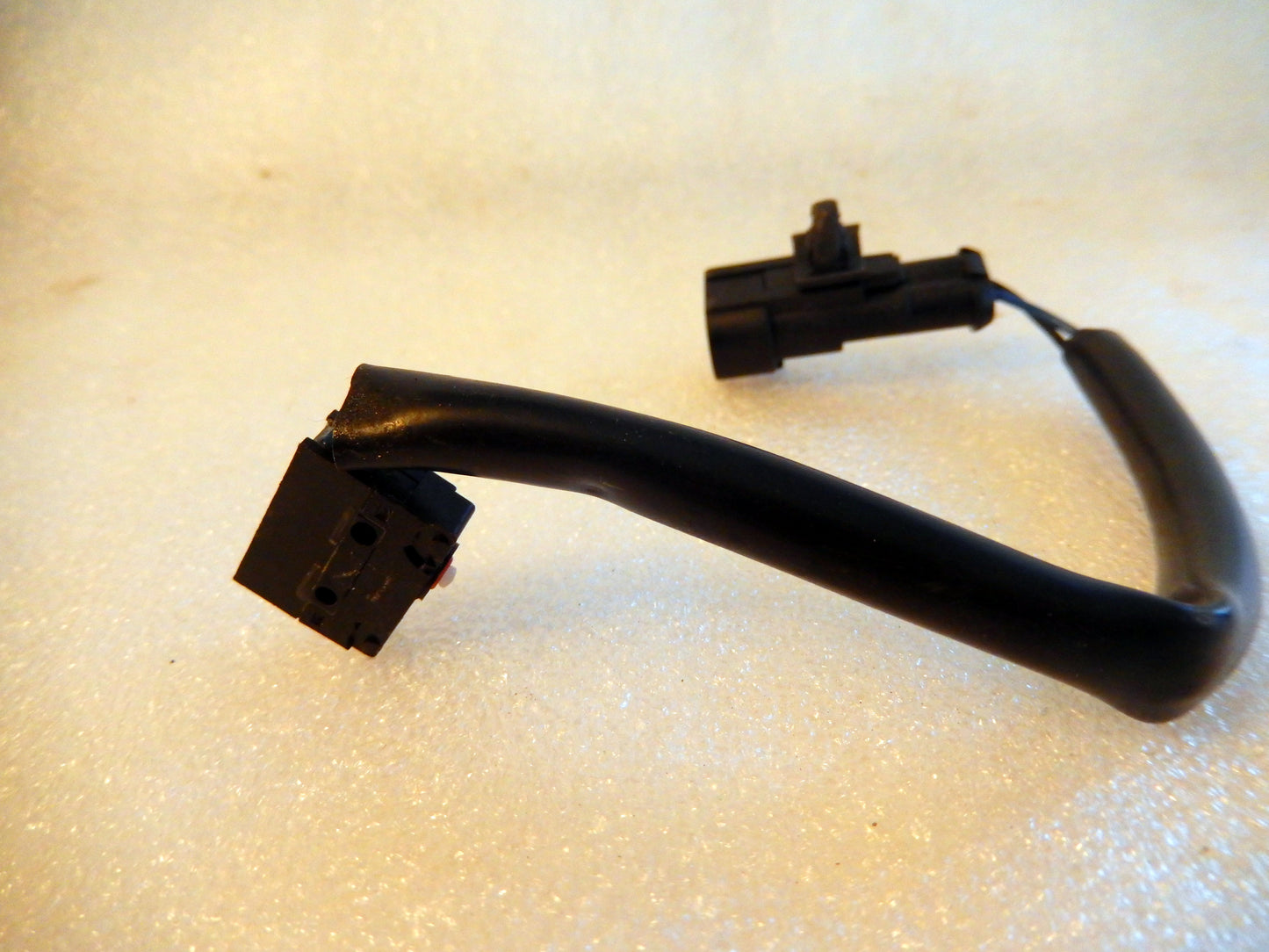 Maserati Quattroporte M139 Trunk "Unlocked" Warning Light Switch