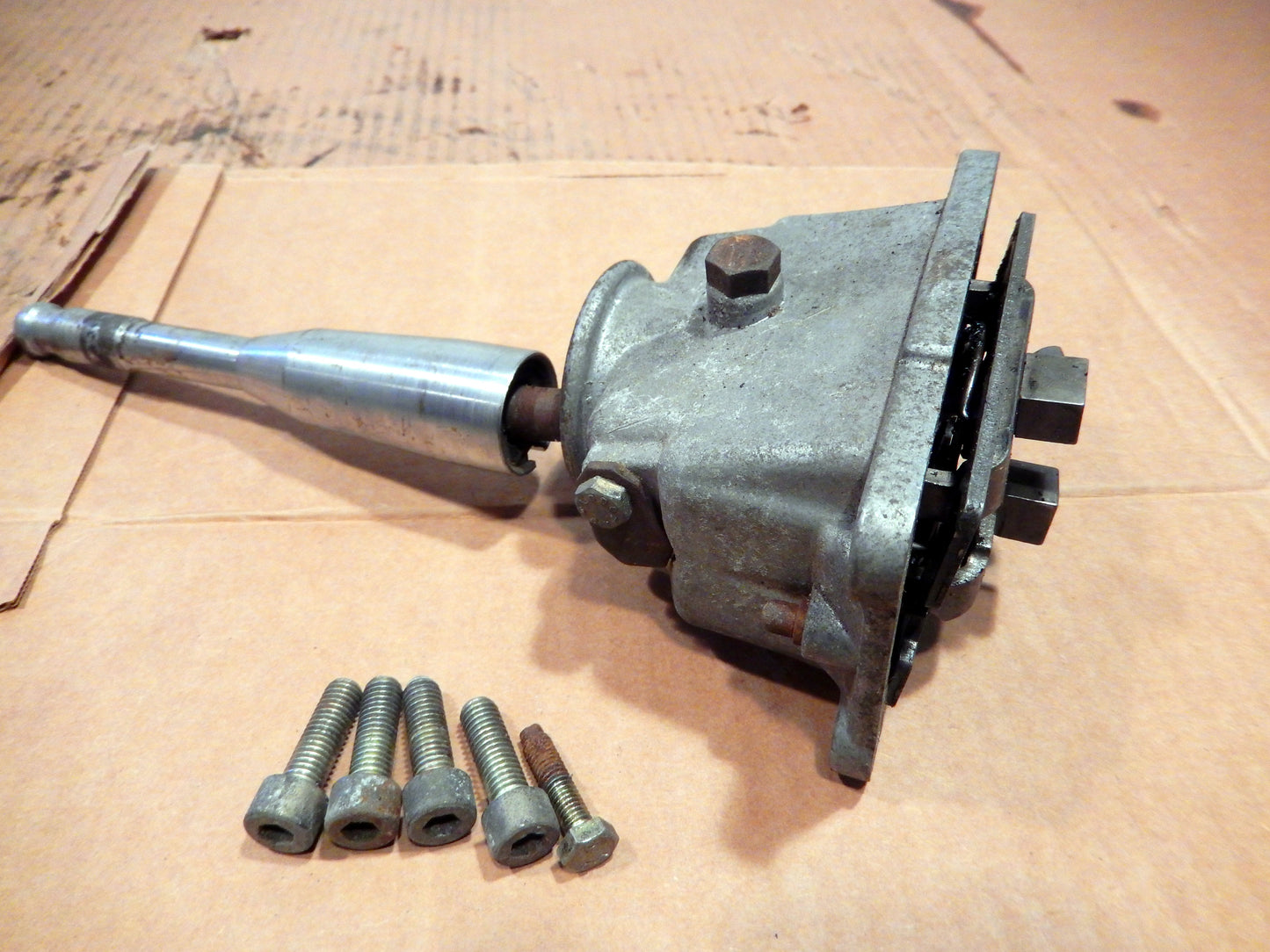 Maserati Biturbo 1984-1987 5-Speed Manual Transmission Shift Mechanism