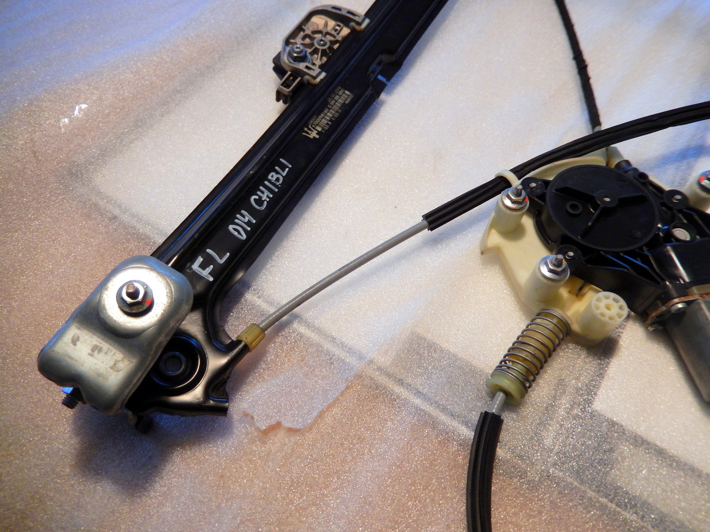 Maserati New Ghibli / Quattroporte Front Left Window Regulator