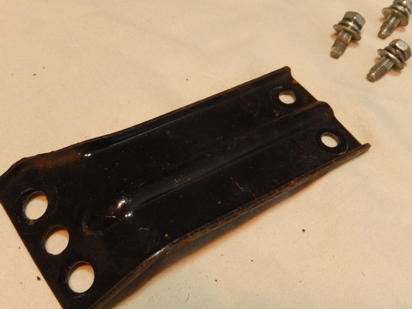 Datsun 240Z Driver Side Dashboard to Tunnel Bracket