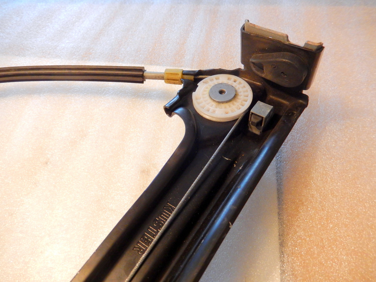 Maserati New Ghibli / Quattroporte Front Left Window Regulator
