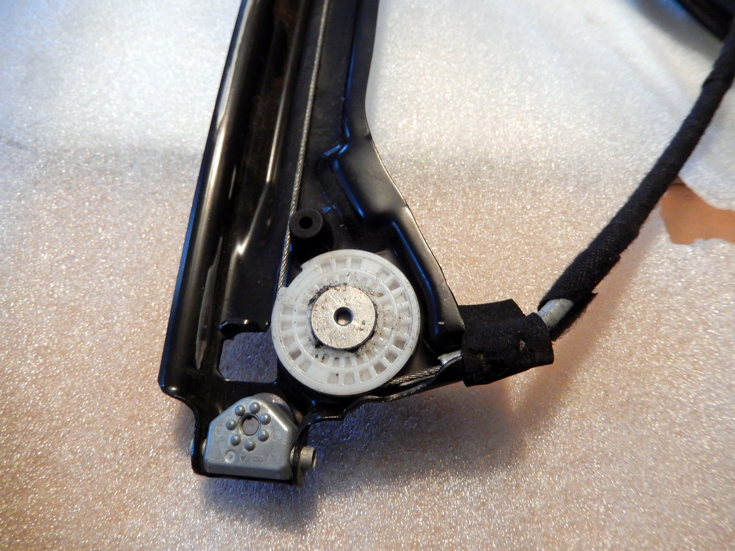 Maserati New Ghibli / Quattroporte Front Left Window Regulator
