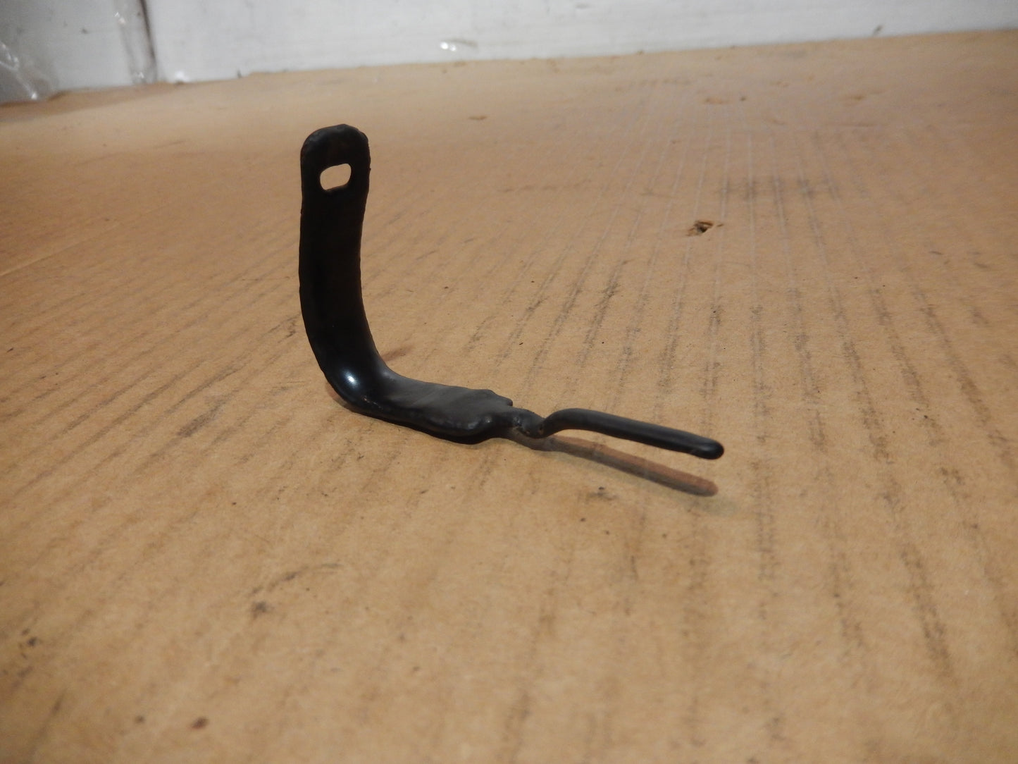 Datsun 240Z-260Z Wire + Hose Flexible Guide