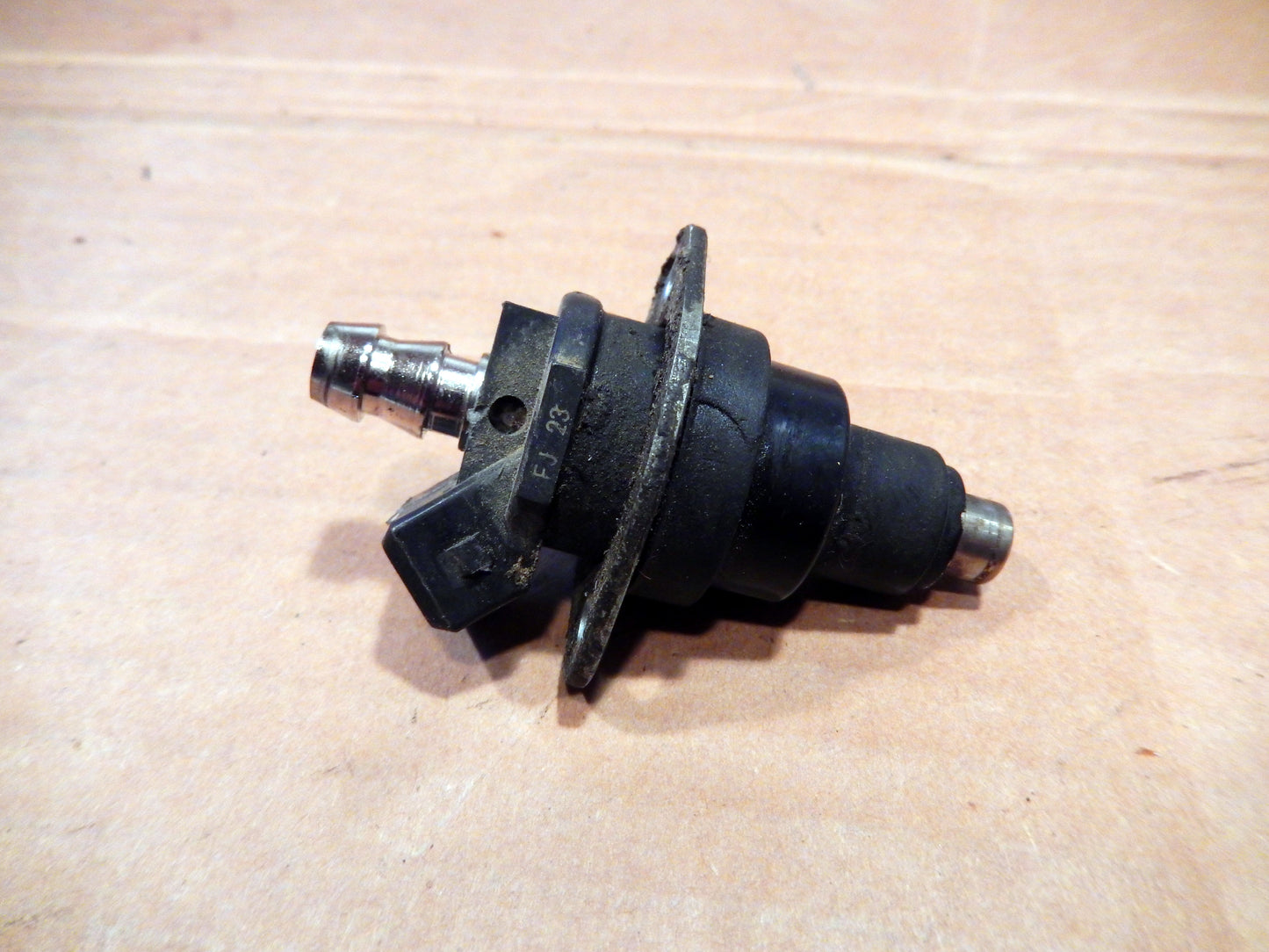 Datsun 280ZX Turbo Fuel Injector