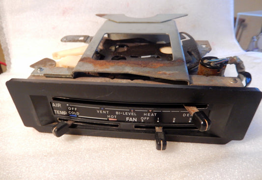 Datsun 280Z 2+2 Climate Control