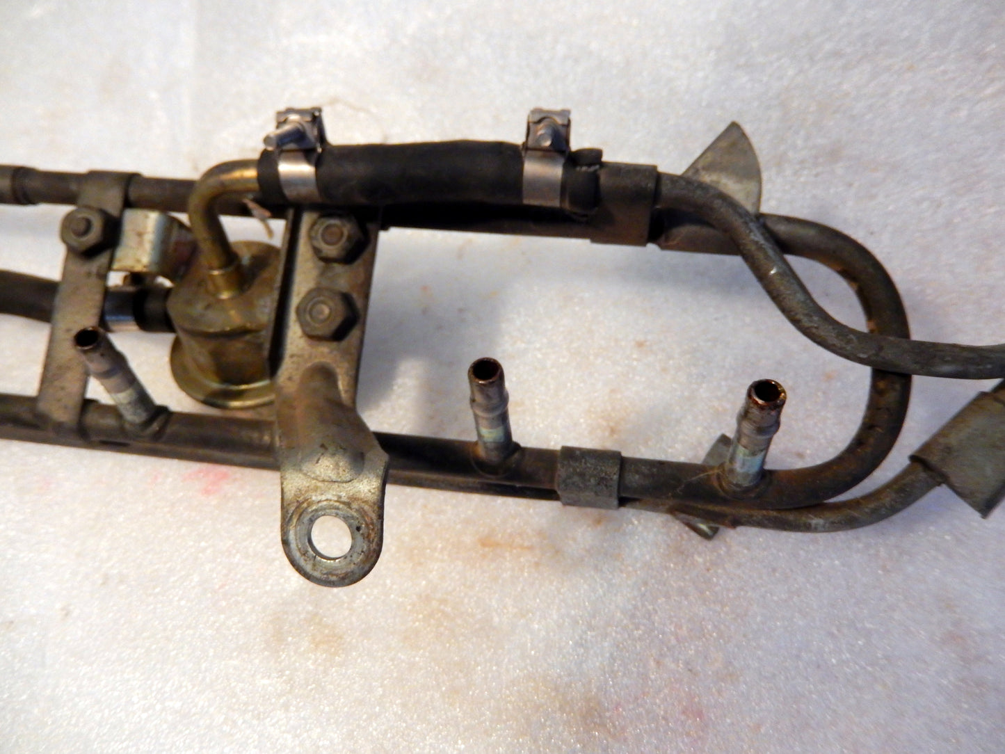 Datsun 280ZX Turbo Fuel Line