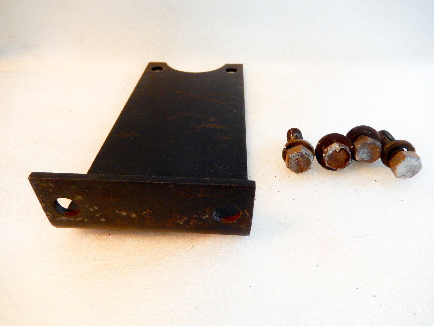 Datsun 240Z Rear Suspension Differential Mount Bracket