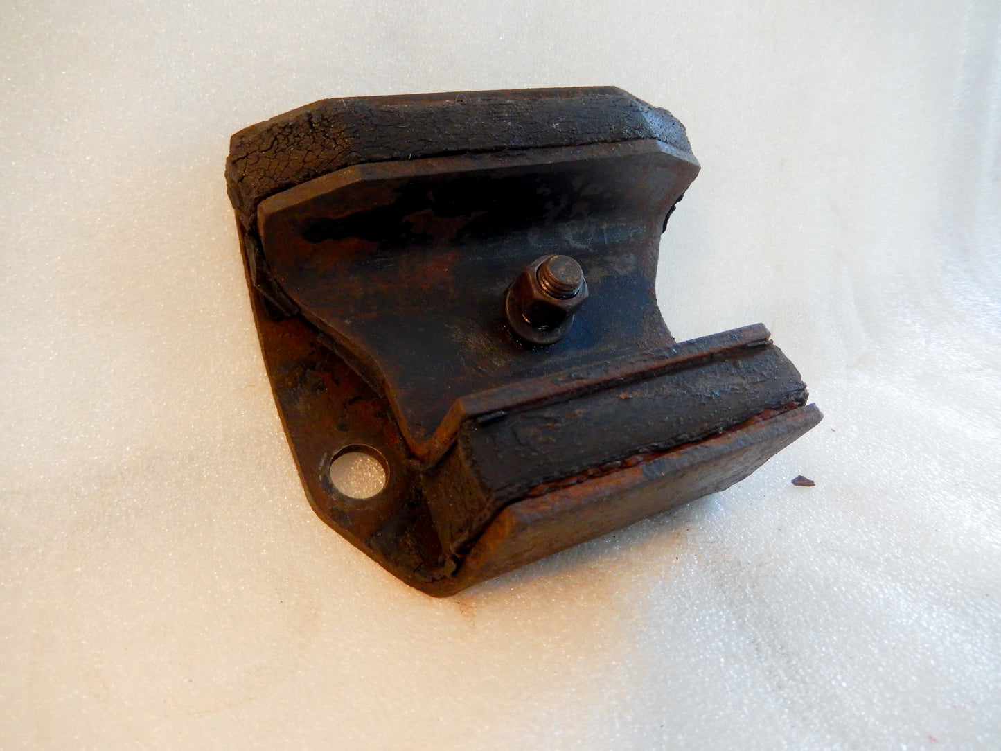 Datsun 240Z Rear Differential Mount