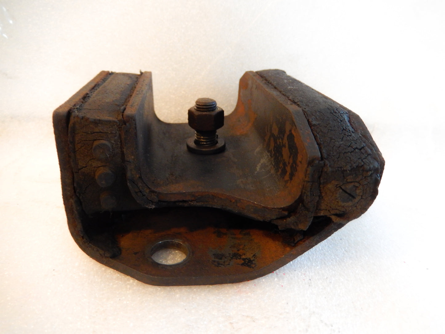 Datsun 240Z Rear Differential Mount