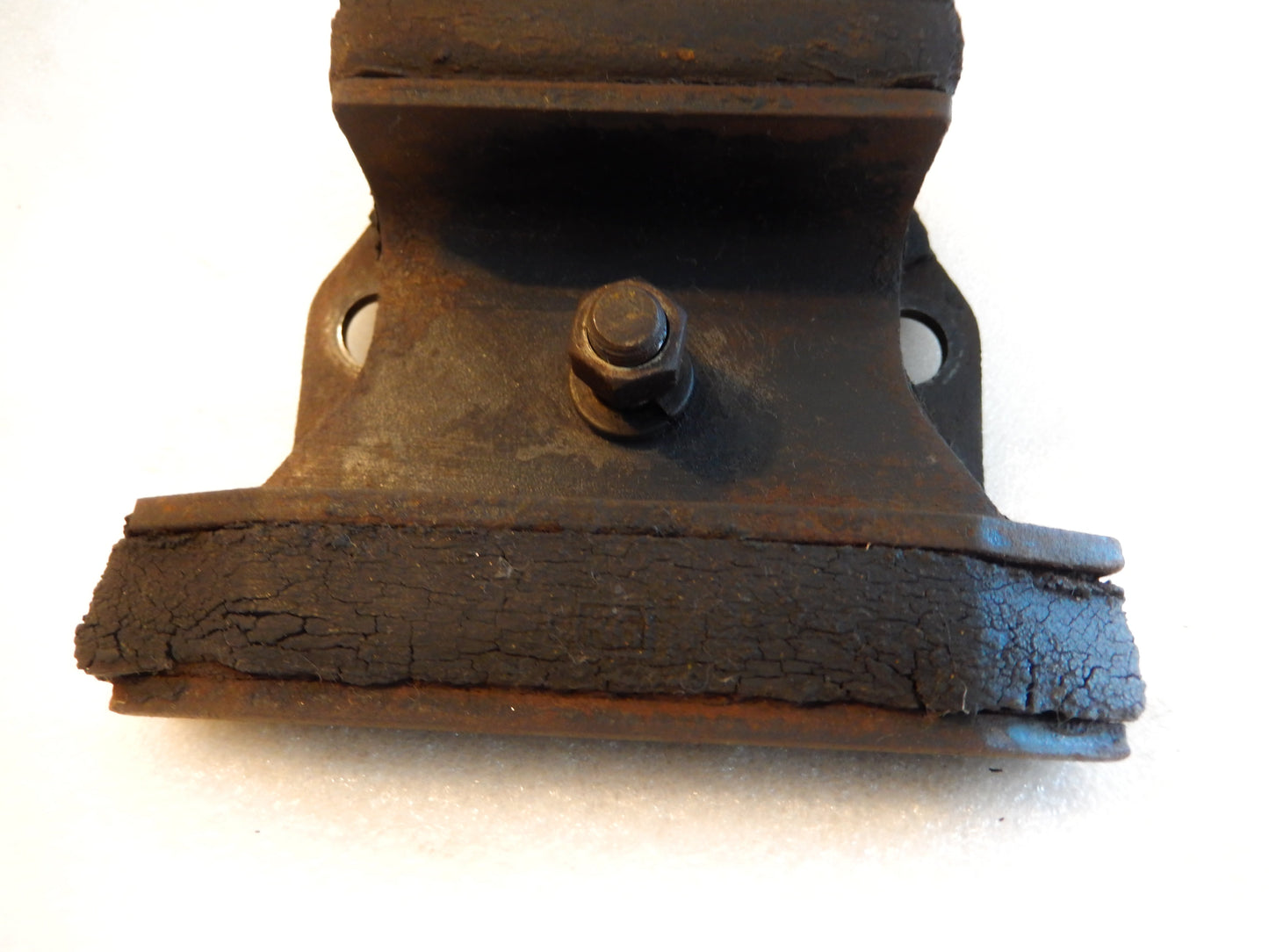 Datsun 240Z Rear Differential Mount